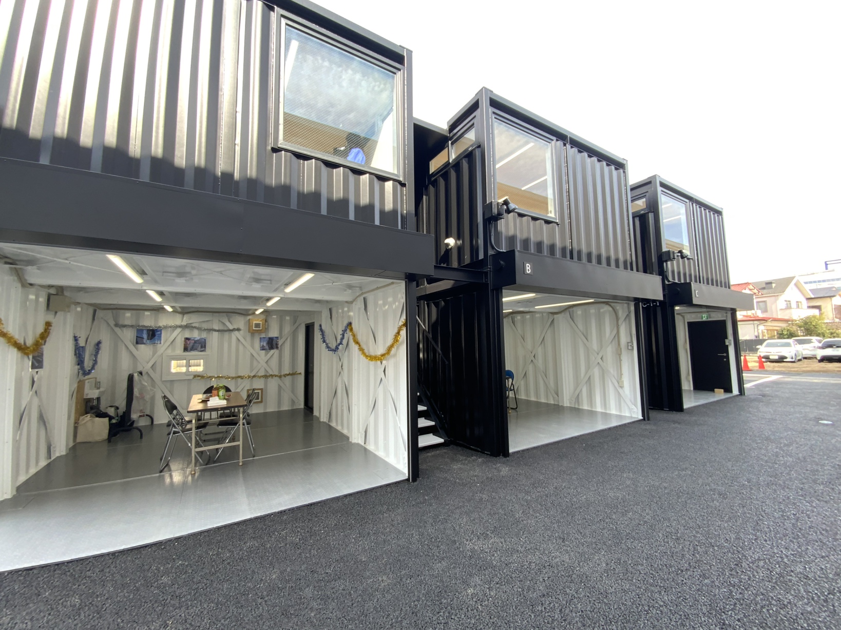 新築収益物件の見学会に投資家ら続々 ガレージハウスや高設備アパートに高い関心